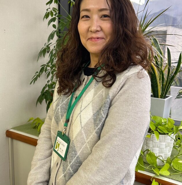 桑原　理絵写真